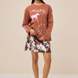 STORY TEE - HORSE MAGIC CHESTNUT