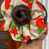 SCRUNCHIE - STRAWBERRY