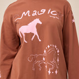 STORY TEE - HORSE MAGIC CHESTNUT