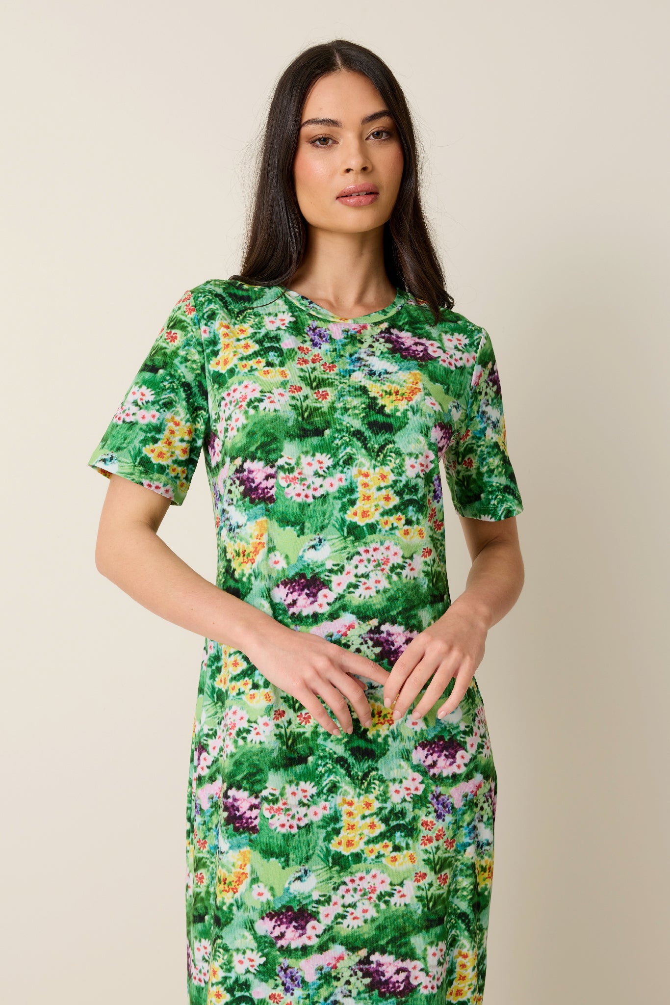 variety dress designs Style our Buttondown sleeveless tweed dress. We have a variety of dress designs. I.e:dinner dresses, brunch dresses,birthday dresses, graduation dresses, church outfits, office outfits and any other